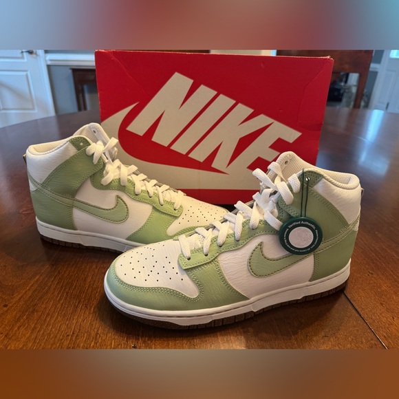 Nike Other - Nike Dink Hi Retro SE Sz 8.5M